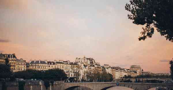 儿童智能早教跳舞机器人价格