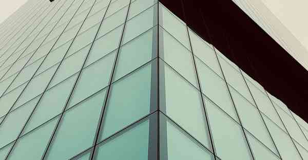 芯控智能机器人：未来的助手