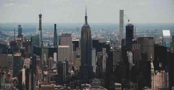 芯控智能机器人：未来的助手