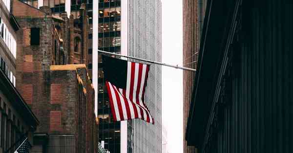 美甲师被智能机器人替代的行业文章