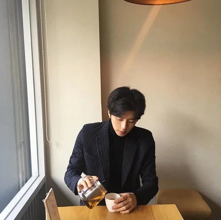 何贵烁菁