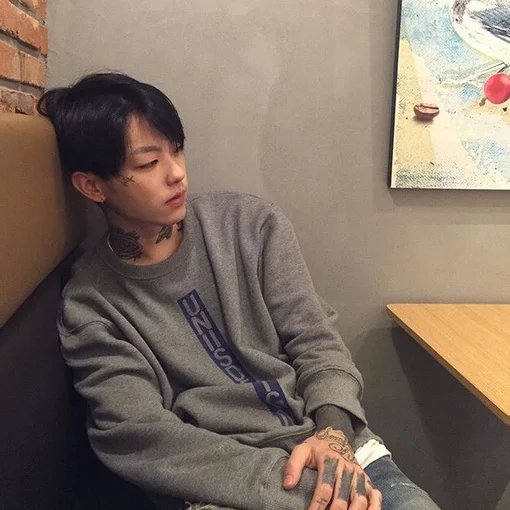阙荣爽静