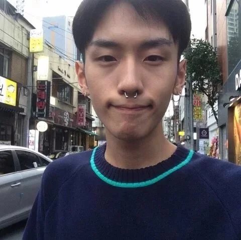 劳峰飘聪
