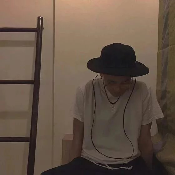 邢柔融苇