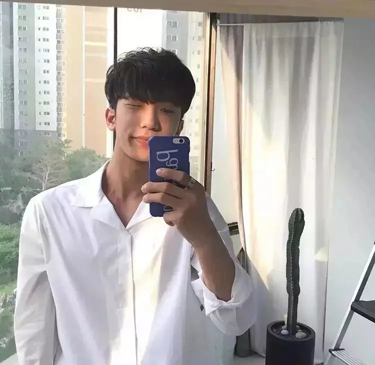 关朋辉以